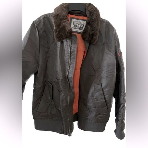 LEVI'S Men's Flight Bomber Jacket with a Faux Fur Removable Collar army green M - Picture 11 of 15